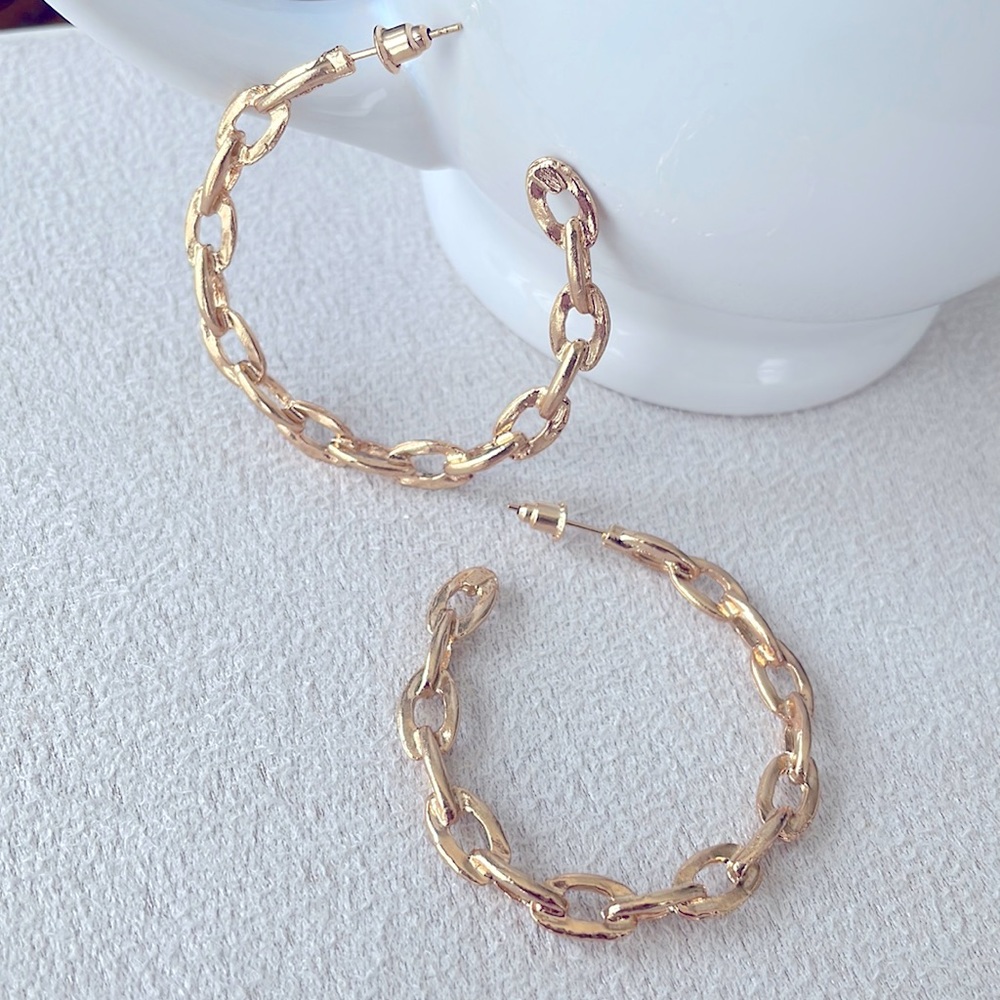 Biggie chain link hoop earrings